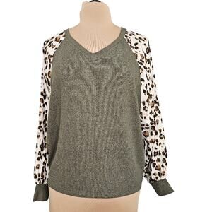 New Maurices Knit Sweater Olive Green Animal Print Sleeves Oversized XS Soft Top